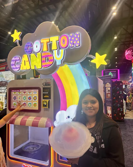 Sweet Robo Cotton Candy Robot in action